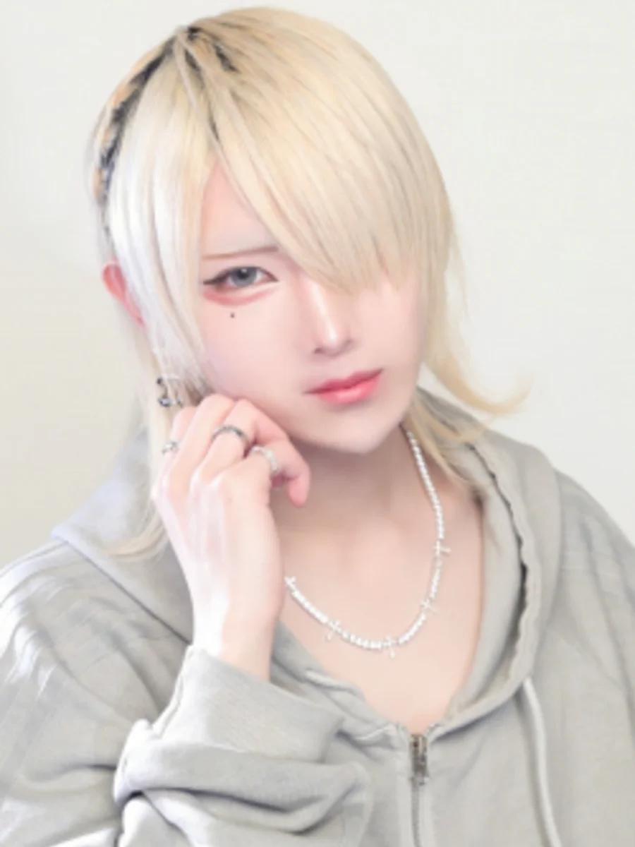 ゾロア（アイドル系）・ACQUA所属のホスト写真