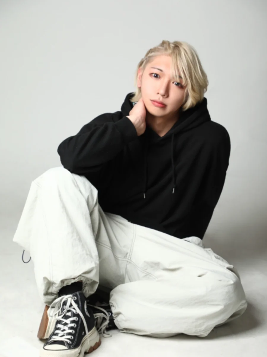 皇愛（アイドル系）・ACQUA-RED所属のホスト写真