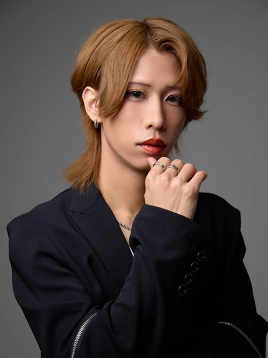 ロキ・ALL BLACK所属のホスト写真