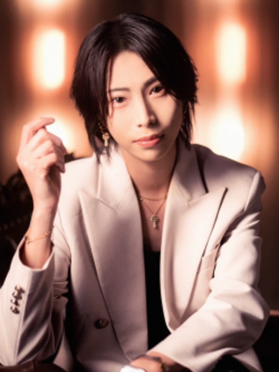 千羽鶴（アイドル系・AXEL TOKYO by ACQUA）