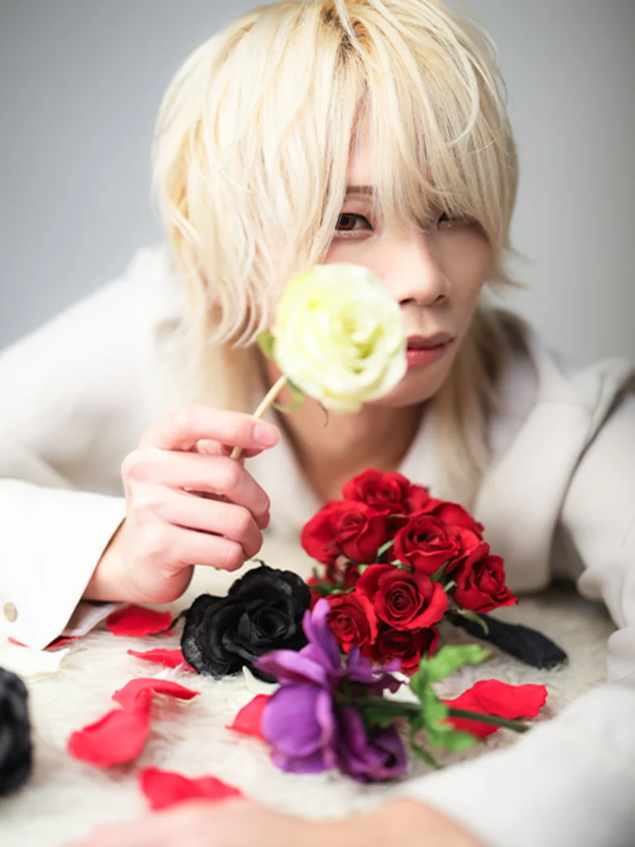 米津玄師＠ハチ（芸人系）・Deray所属のホスト写真