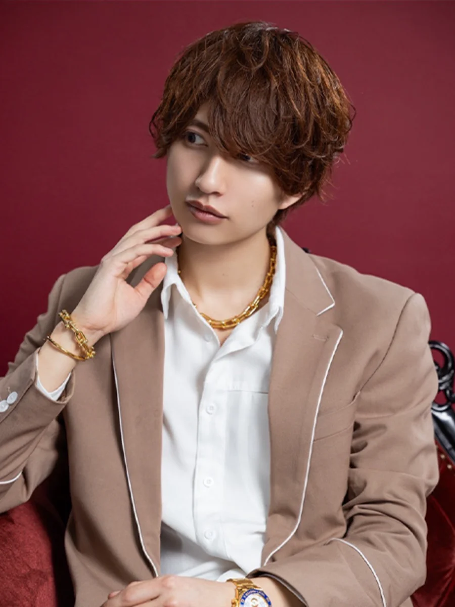 綾瀬・Re:BORN所属のホスト写真