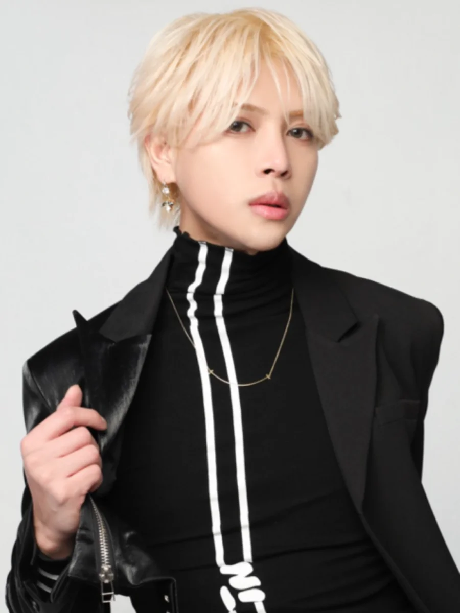 鳳峰イブ・VOGUE所属のホスト写真