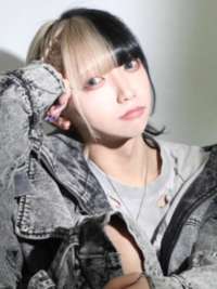 皇愛（アイドル系・ACQUA-RED）