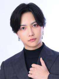 輝